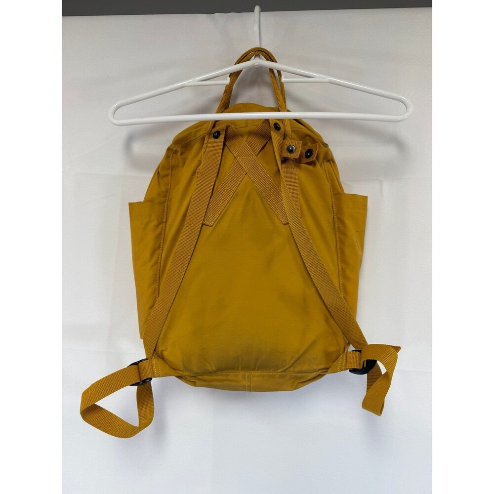 Fjallraven Kanken Backpack WELL LOVED NEEDS A BATH - Picture 5 of 10